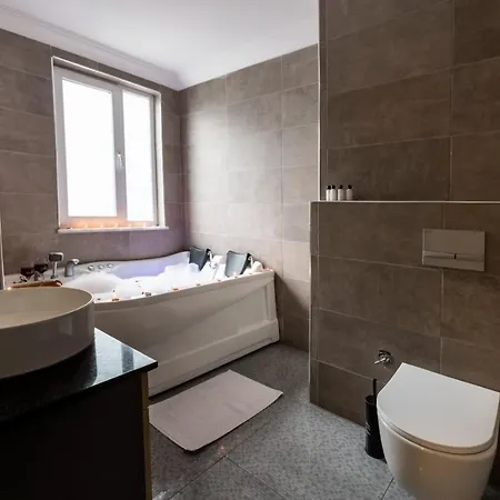 호텔 Arena Luxury 5*