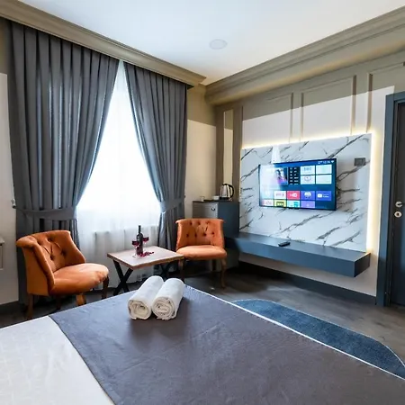 Arena Luxury
