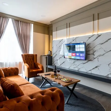 Arena Luxury Hotel *