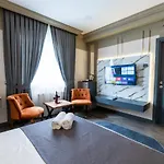 Arena Luxury