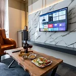 Arena Luxury *