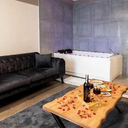 Arena Luxury ホテル